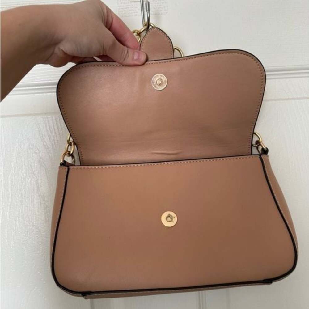 a new day Tan Shoulder Bag with Gold Chain - Picture 7 of 11